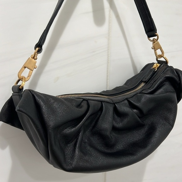 Reike Nen | Black Leather Croissant Bag - Picture 3 of 10